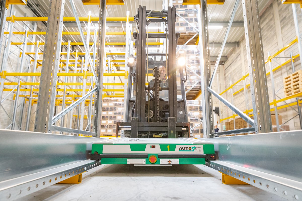 Pallet shuttle cargado