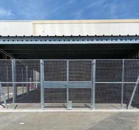 toldo metálico de seguridad
			
