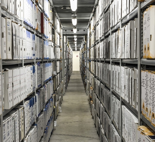 Almacenamiento de archivos en estanterías fijas Prospace 
                